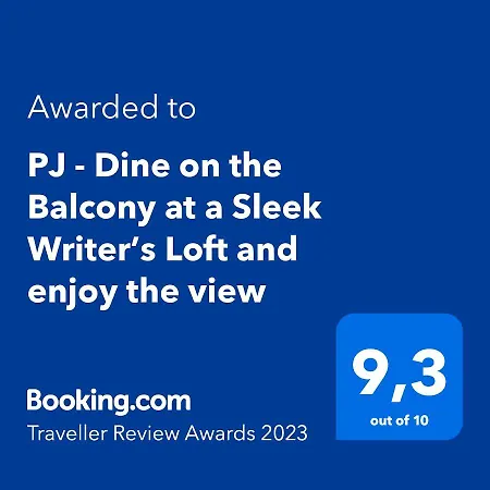 Lejlighed Pj - Dine On The Balcony At A Sleek Writer's Loft And Enjoy The View Nice